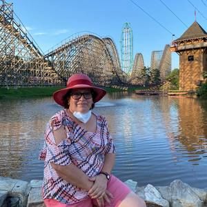 Meet your Posher, Ana